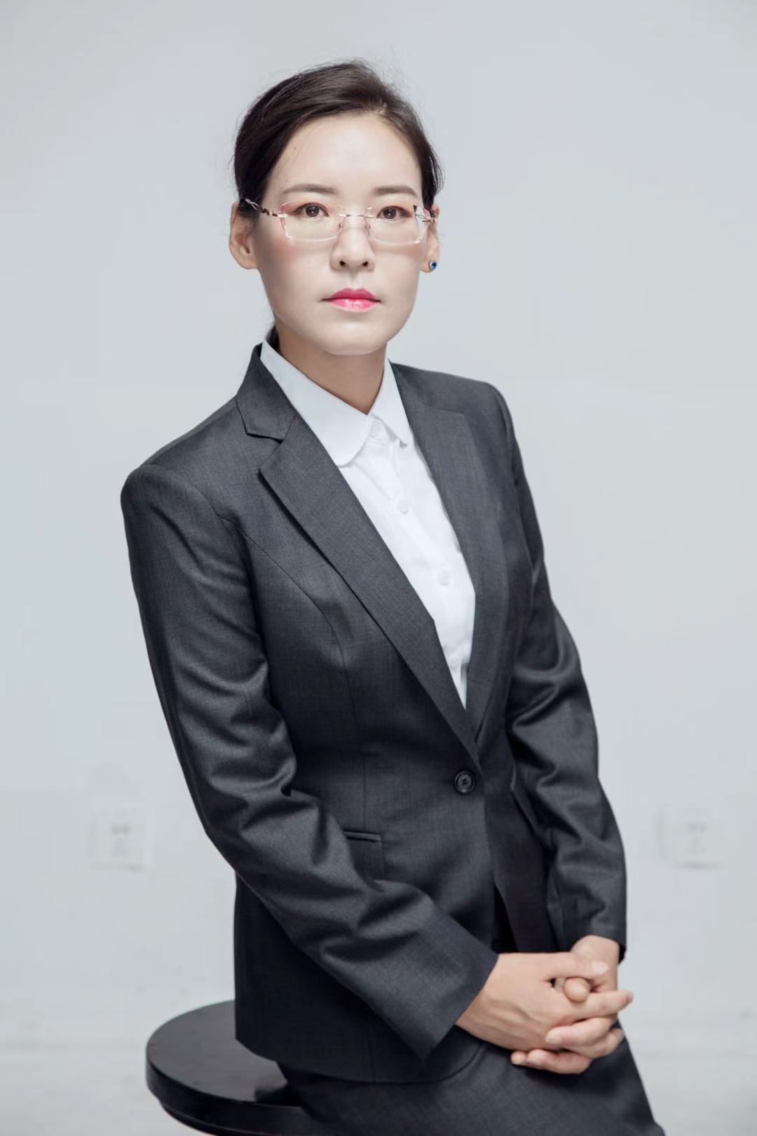 赡养义务之争中女儿为母亲尊严而战的那场家族裂痕